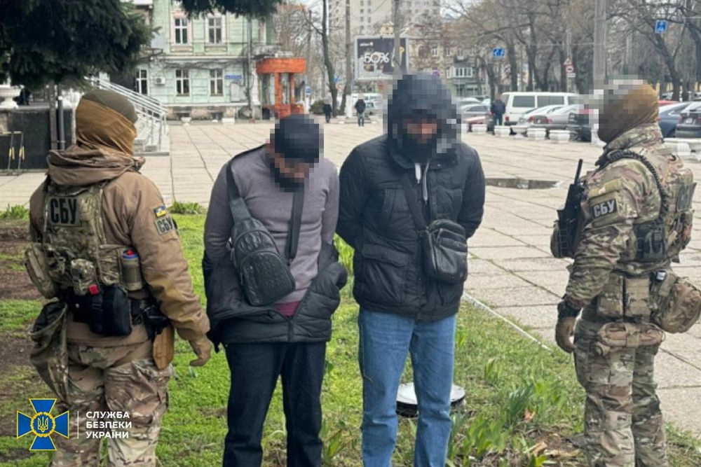 Двоє громадян з Південного Кавказу за вказівкою рф готували ракетний удар по штабу Сил оборони на Одещині - СБУ 