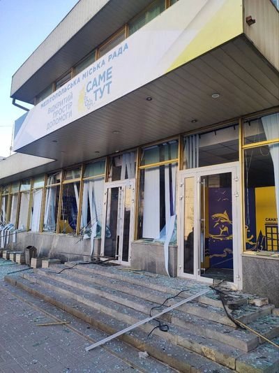 In Zaporizhzhia, a russian missile strike damaged a Melitopol center for IDPs