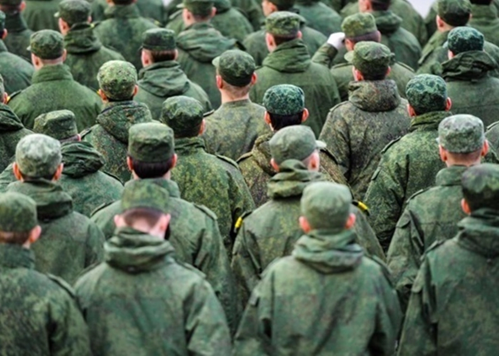 Оккупанты планируют призвать 15 тысяч крымчан в армию рф - Бариев
