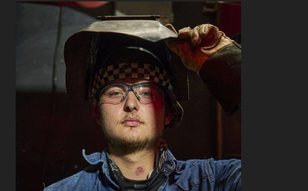 WSJ: A new trend among high school dropouts in the U.S. is to give up school and go to work as welders or electricians