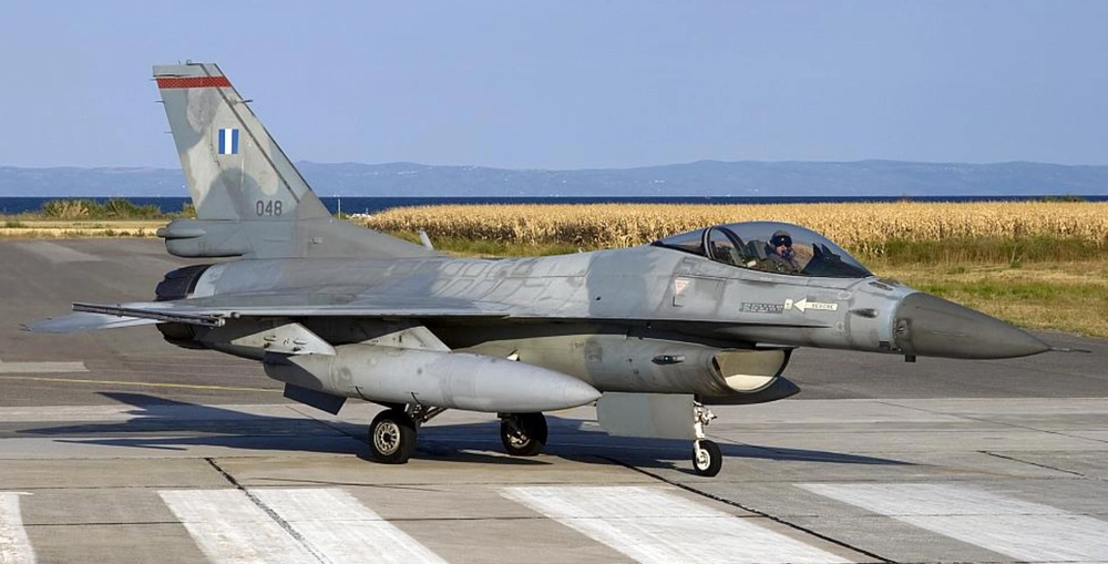 Греция может передать Украине более 30 истребителей F-16 - СМИ
