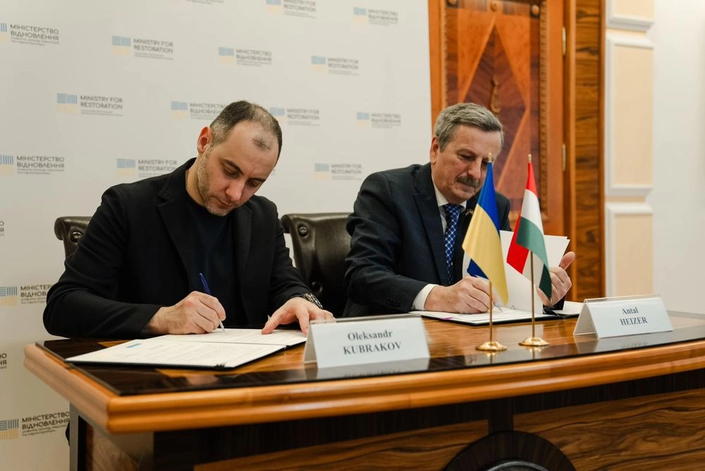 Україна та Угорщина домовилися про відкриття нового пункту пропуску для легкового транспорту