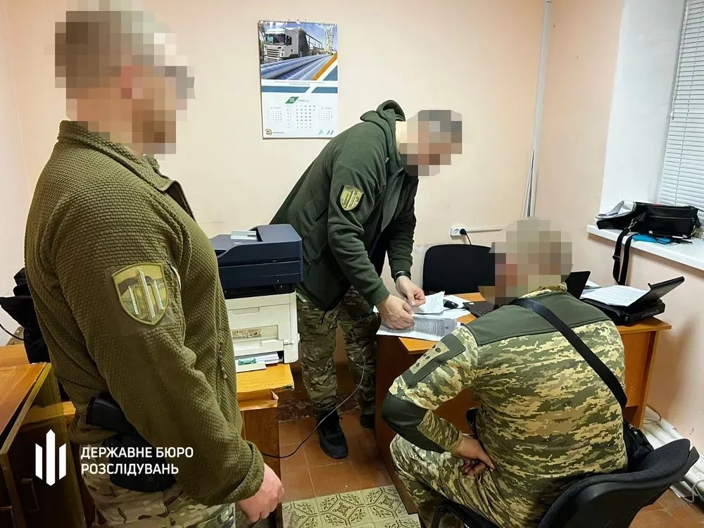 embezzled-over-uah-35-million-of-combat-payments-commander-of-a-military-unit-in-donetsk-region-and-four-of-his-subordinates-served-suspicion-notices