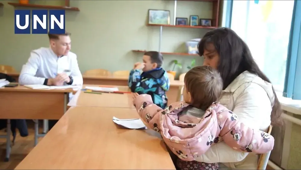 moneybox-of-health-doctors-of-the-kyiv-okhmatdyt-examined-young-residents-of-vinnytsia-oblast