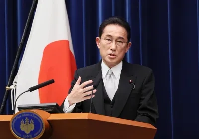 Премьер Японии выступит перед Конгрессом США с призывом возобновить помощь Украине