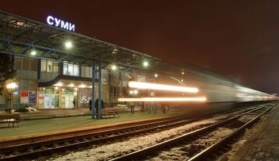 Russian army hits Sumy train station: windows damaged, but tracks intact