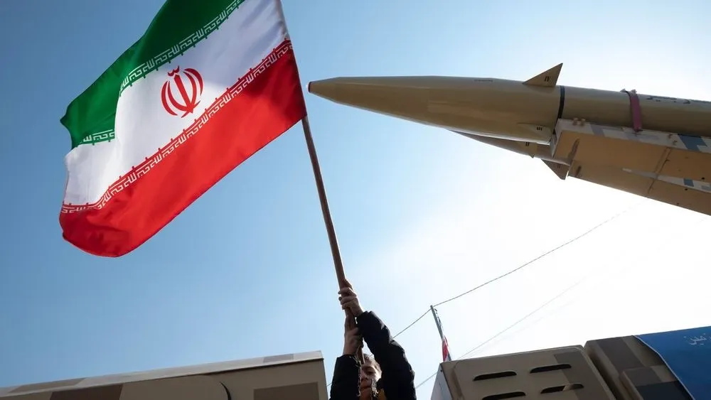 США информируют, что Иран перемещает военную технику