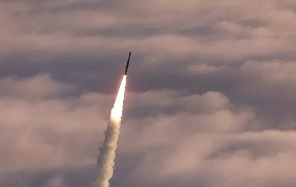 Воздушные Силы предупреждают о ракетной угрозе в Николаевской области