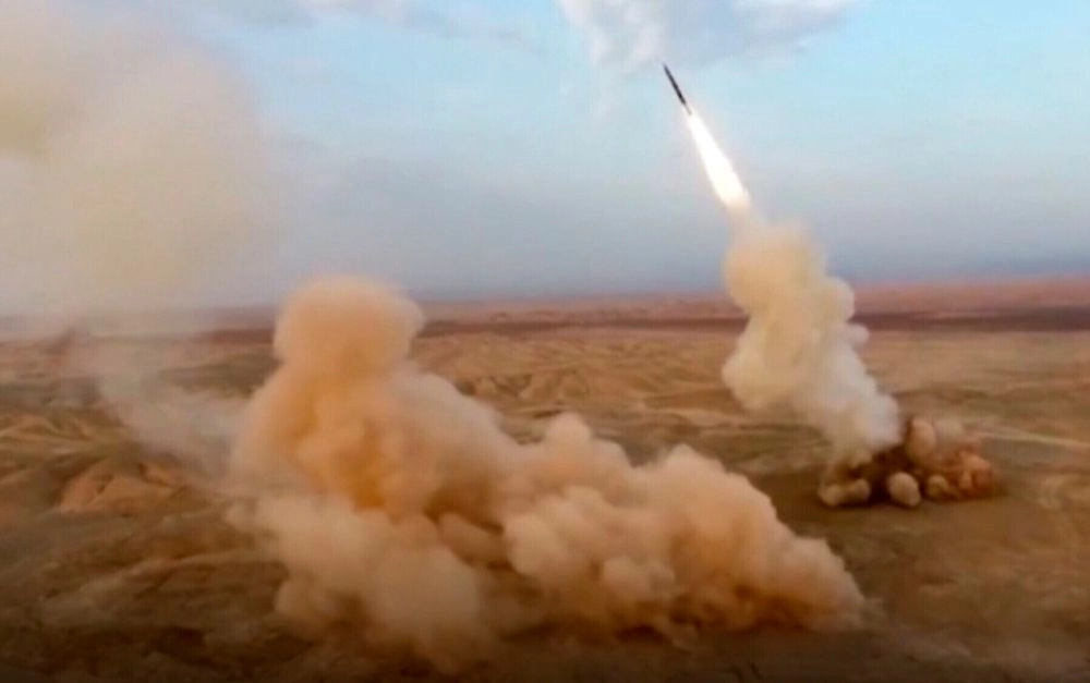Iran launches ballistic missiles at Israel, Israel does not confirm - media