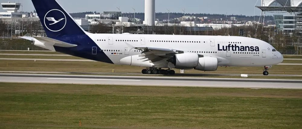 Lufthansa призупиняє польоти на Близький Схід