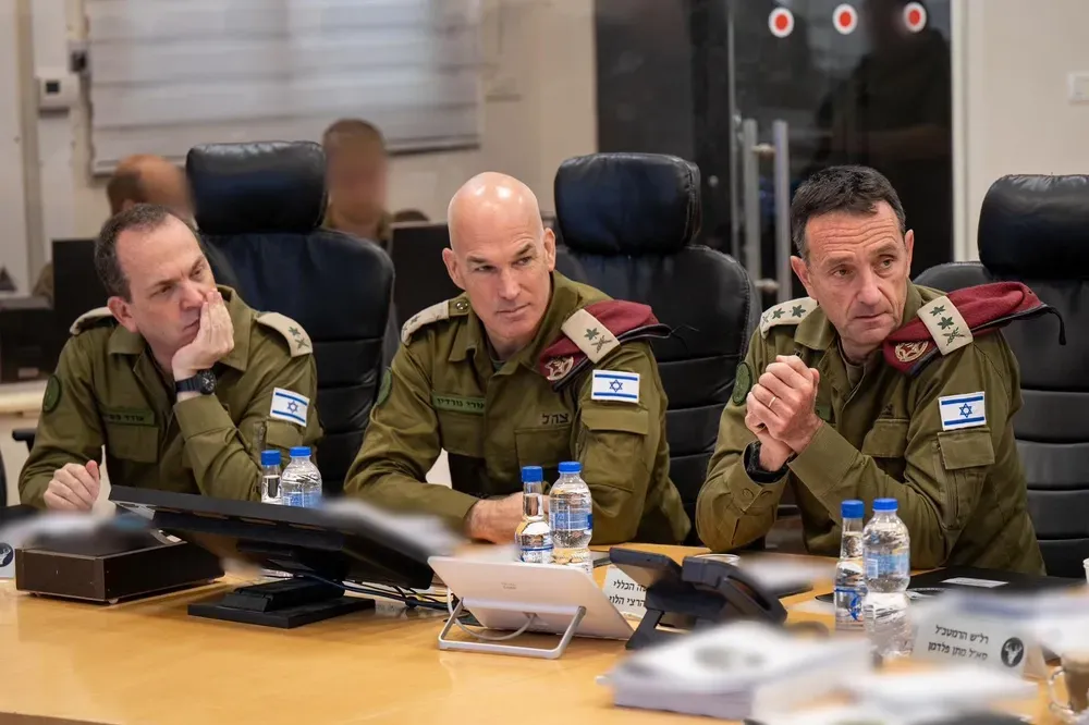israeli-military-gives-government-a-list-of-response-options-to-iranian-missile-attack