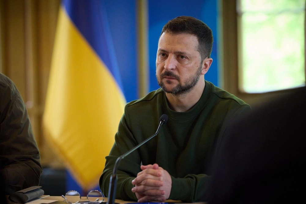 "This is pure politics": Zelensky on Johnson's initiative to divide aid to Ukraine and Israel