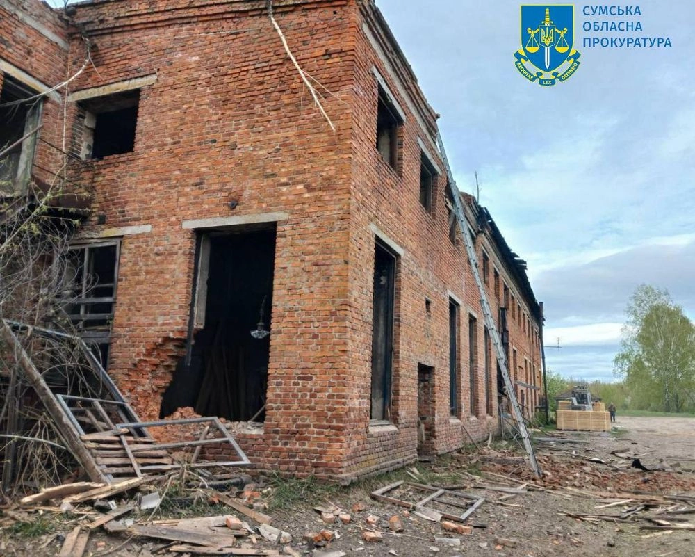 Sumy region: Russians attacked Yampil community, damaged two businesses and injured a man