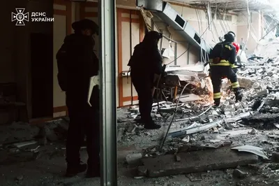 Атака рф на Чернигов: среди 61 пострадавшего работники вуза и медучреждения, а также трое детей - ОВА