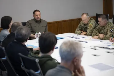 Проект "Партнеры обороны": в Офисе президента провели встречу с бизнесом по наращиванию помощи военным