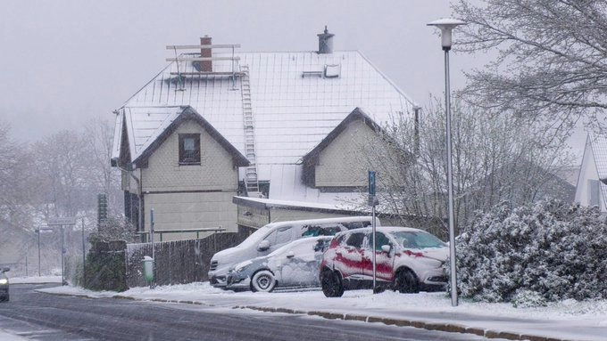sudden-snowfall-hits-central-europe-and-the-balkans-after-spring-heat-wave