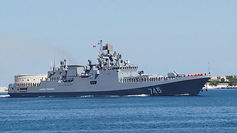 рф вывела большую часть кораблей черноморского флота и подводных лодок из Севастополя - британская разведка