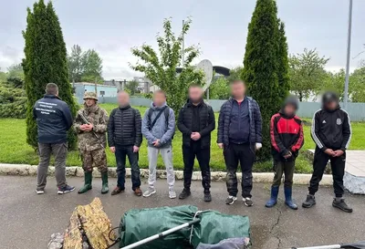 Four border violators, who entrusted their "trip" to teenagers, were detained in Transcarpathia - SBGS