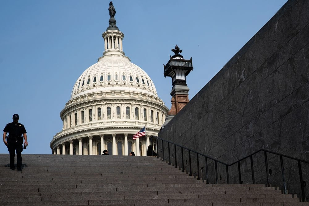 Конгресс США проголосует за помощь Украине и Израилю в субботу, пакет поддержат демократы - Bloomberg
