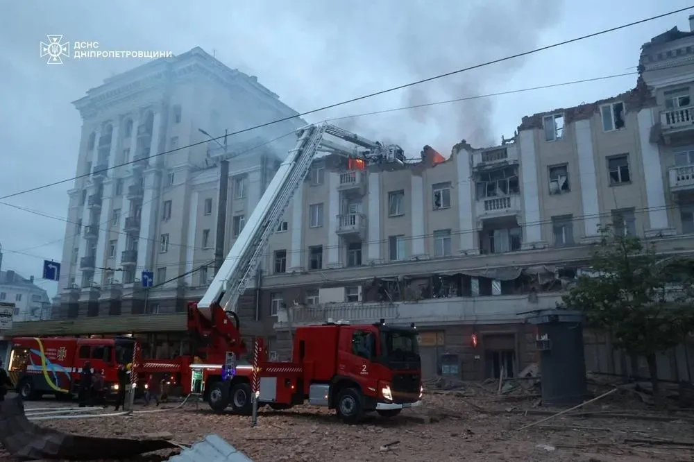 zelenskii-pokazal-posledstviya-udara-rf-po-dnepru-dolzhni-nanesti-porazhenie-rossiiskomu-terroru