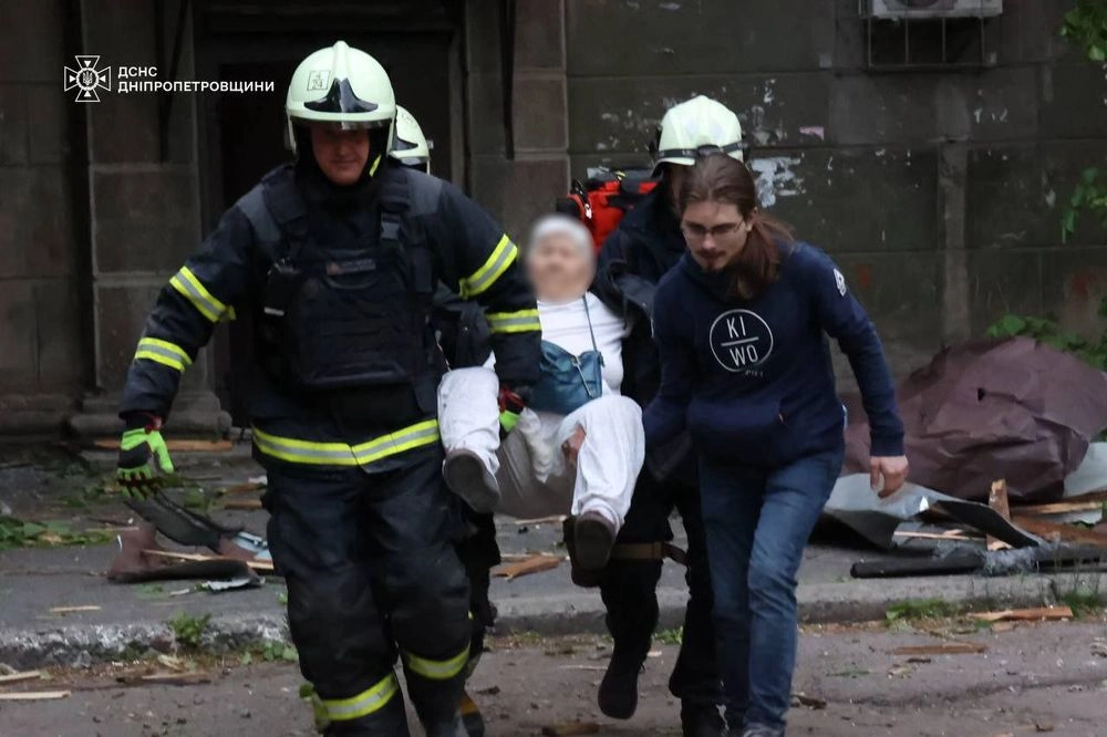 Уже 29 пострадавших из-за ракетной атаки рф на Днепропетровщину - ГСЧС
