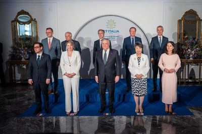"Більше засобів захисту та боєприпасів у дорозі": Генсек НАТО підбив підсумки зустрічі з міністрами G7 та Кулебою