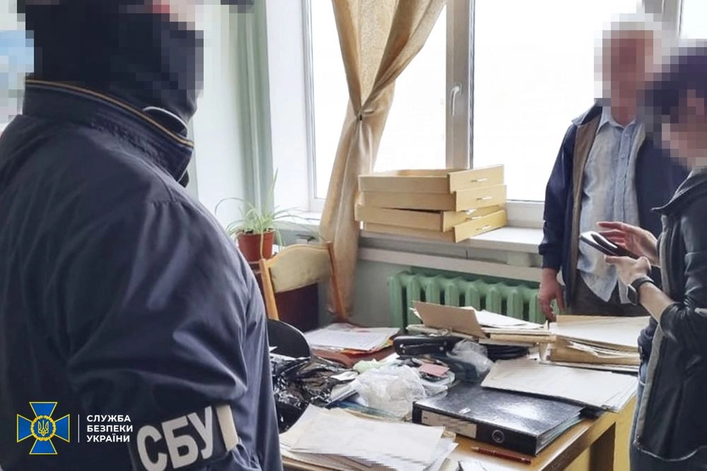Kharkiv region: SBU exposes employees of strategic plant who wanted to sell classified documents to russia
