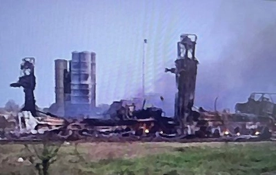Удар ВСУ по аэродрому рф в оккупированном Джанкое: появились спутниковые фото аэропорта после атаки