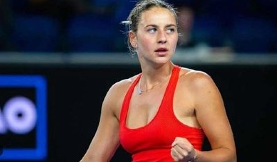 Marta Kostiuk defeats the world's third ranked player to reach the semifinals of the WTA tournament in Germany