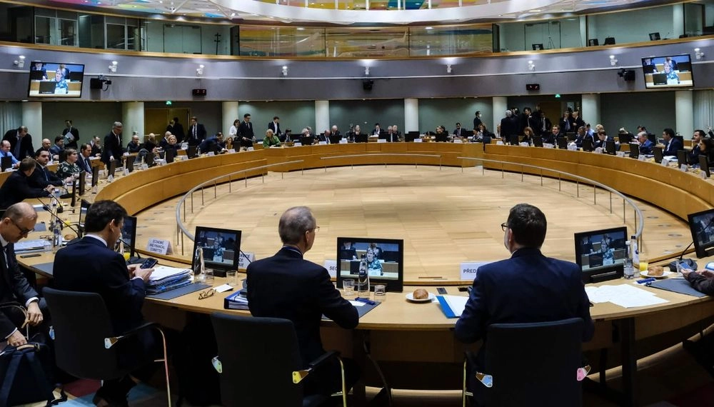 EU ministers discuss €500 million in military aid to Ukraine: blockade still in place