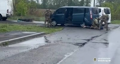 Расстрел полицейских в Винницкой области: подозреваемые военнослужащие везли сто гранат и 25 тысяч патронов чтобы спрятать их на даче