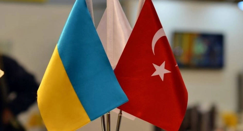 Україна обговорила з Туреччиною Формулу миру та безпекову ситуацію в Чорноморському регіоні