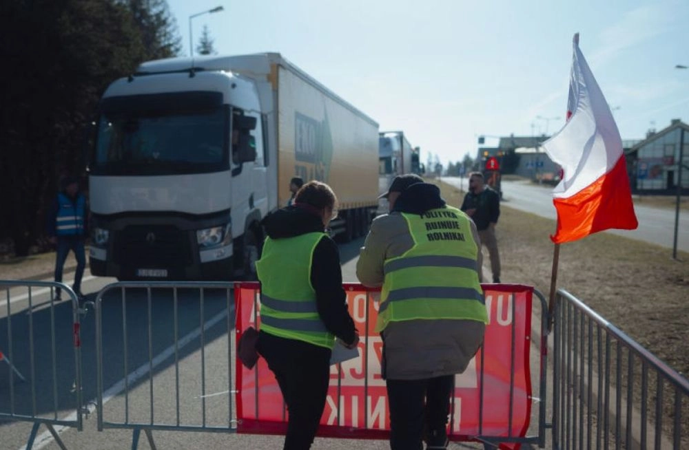 Demchenko: normal traffic in both directions is observed through the unblocked Yahodyn-Dorohusk checkpoint, 250 trucks are queuing