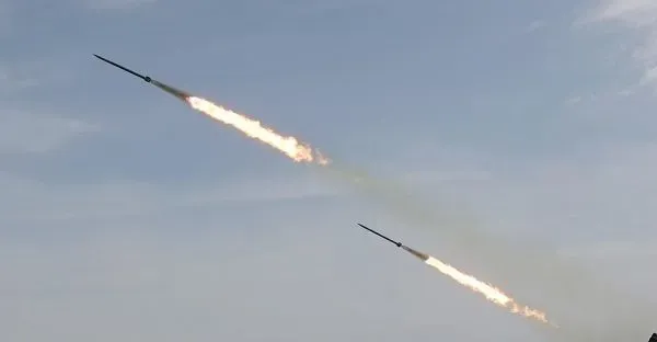 У напрямку Полтави рухаються дві ракети - Повітряні сили
