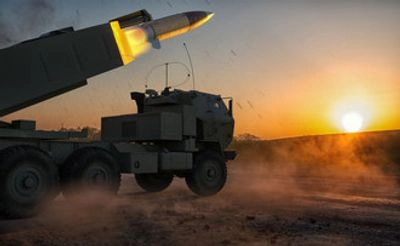 США готують пакет допомоги для України: ракети ATACMS великої дальності серед можливих поставок