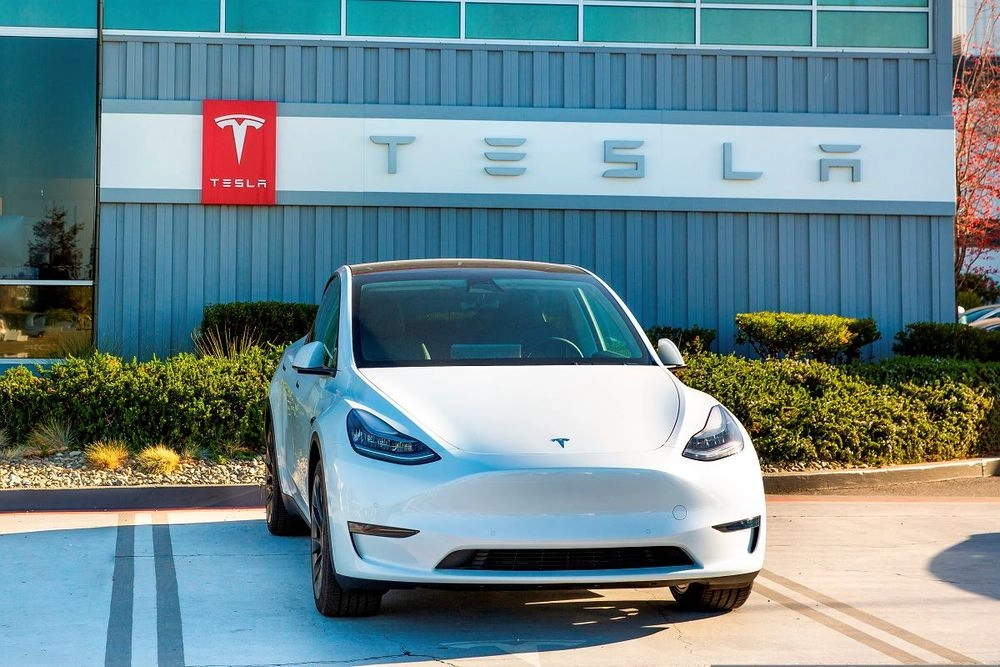Акции Tesla взлетели: компания планирует выпустить более доступные электромобили до конца текущего года