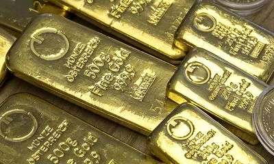 Ціни на золото коливаются через нові економічні дані з США