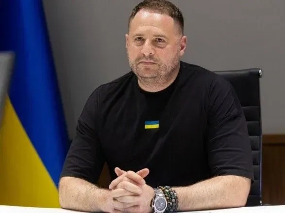 Єрмак: очікуємо, що Байден уже сьогодні підпише допомогу Україні