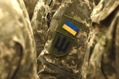 На Львівщині затримали військового, який обіцяв за хабар перевести мобілізованого до тилової частини 