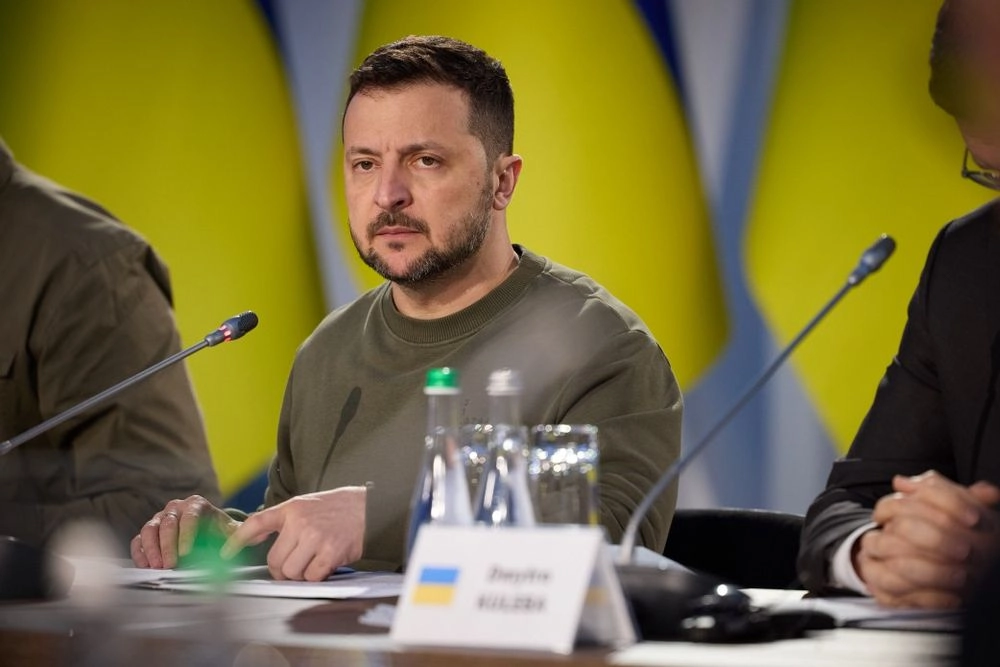 Zelensky called for spreading the truth about the war in Ukraine and strengthening our air defense