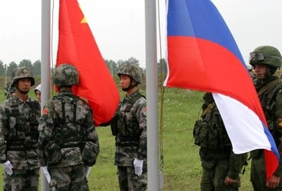 КНР изображает из себя нейтральную сторону, но одновременно поддерживает рф в ее военных целях - посол США в НАТО