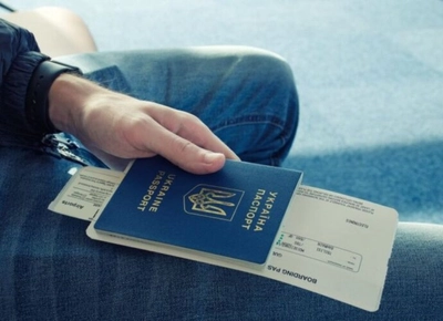 Чоловіки від 18 до 60 років зможуть отримати  паспорти тільки в Україні: хто має виключення 