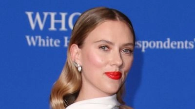 Scarlett Johansson shone in a white dress with other stars at the White House Correspondents' Dinner