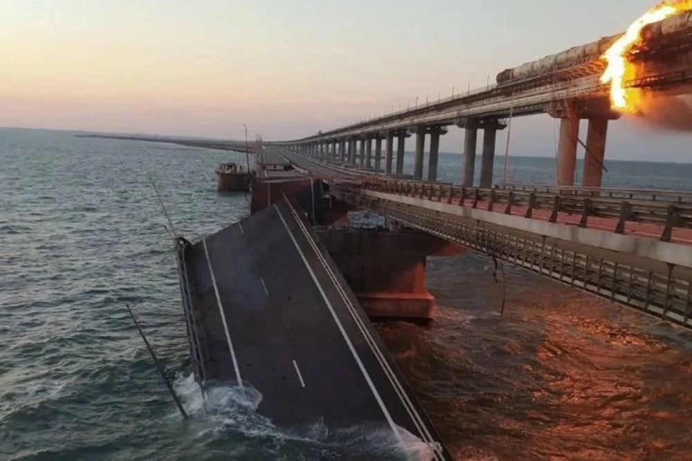 Lithuanian Foreign Minister jokes about the destruction of the Crimean bridge. moscow responded with threats