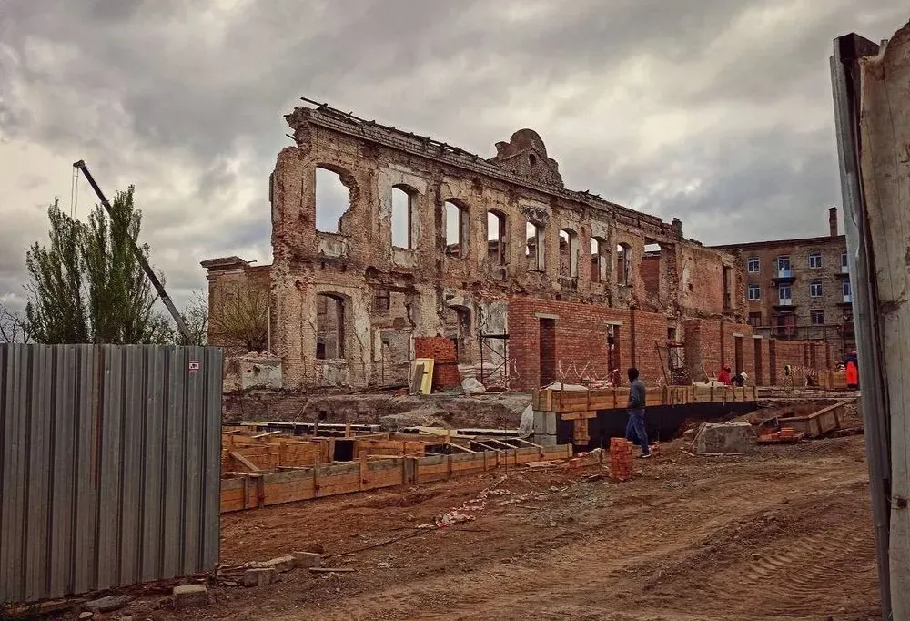 Survived two World Wars, but not the occupation: Russians dismantled one of the oldest educational institutions in Mariupol