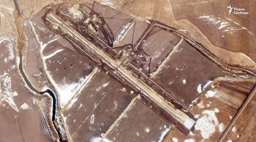 russia-is-building-an-airfield-75-km-from-the-ukrainian-border