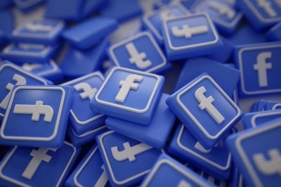 росіяни відпрацьовують у Facebook одразу 12 ключових тем проти українців