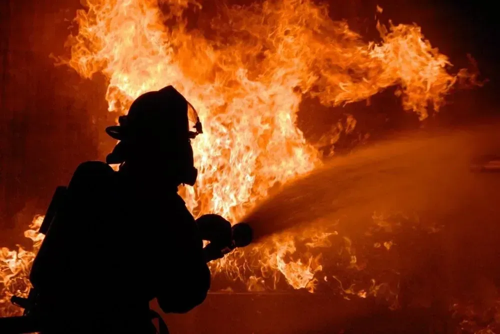 Woman killed in fire in Chernihiv region: child injured