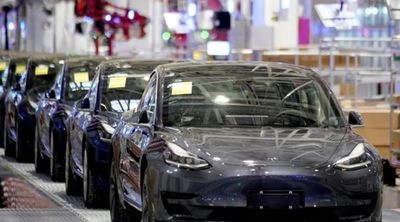 Акції Tesla впали на понад 5% на тлі оголошення про закриття двох підрозділів автовиробника