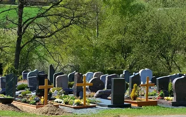 before-memorial-days-the-ses-advises-to-check-cemeteries-for-safety-through-local-authorities